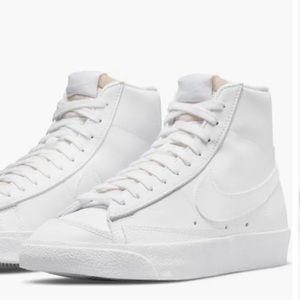Nike Blazer Mid ‘77